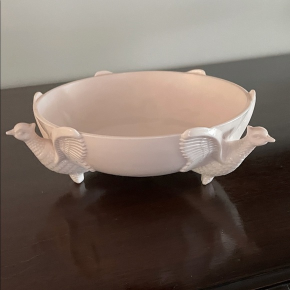 Vintage Jeanette pink milk glass pheasant bowl - Picture 1 of 7